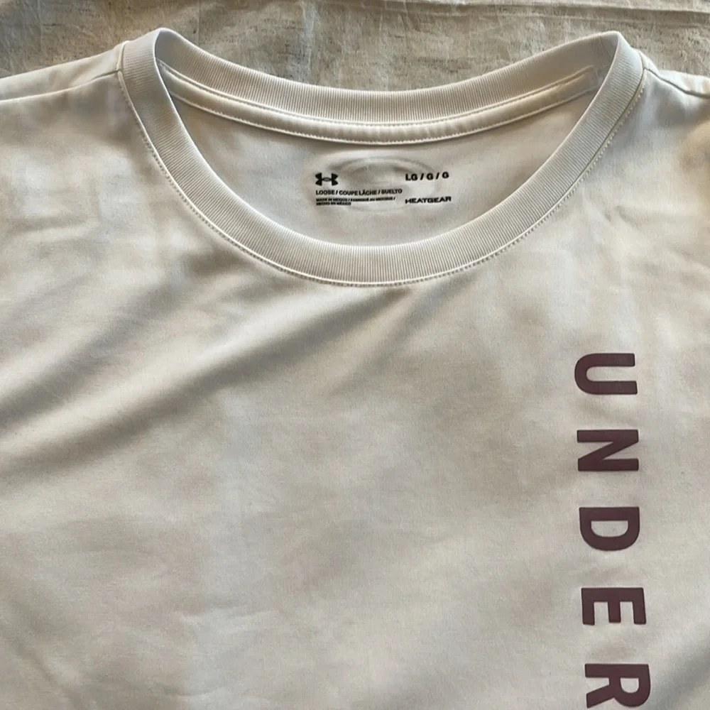 Under Armour Workout Tee Shirt - Picture 2 of 8